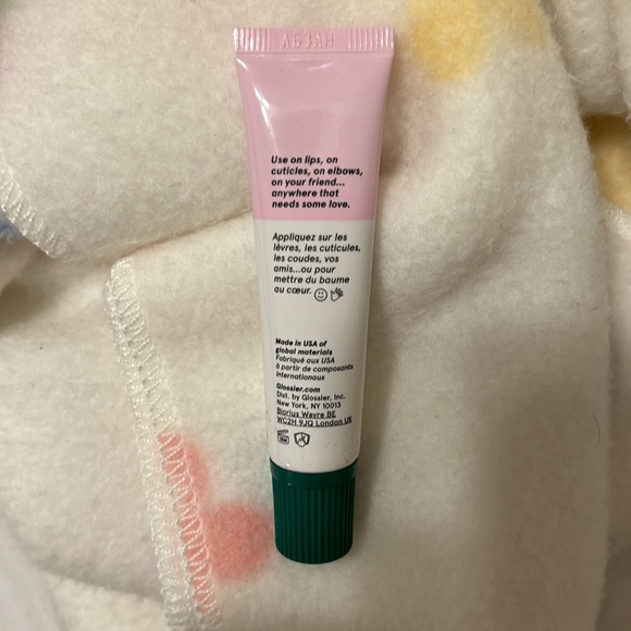 lipglosses - Picture 3 of 3